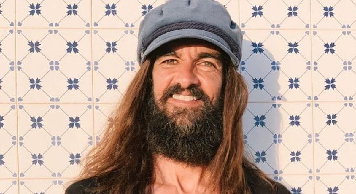 Cantor Armandinho
