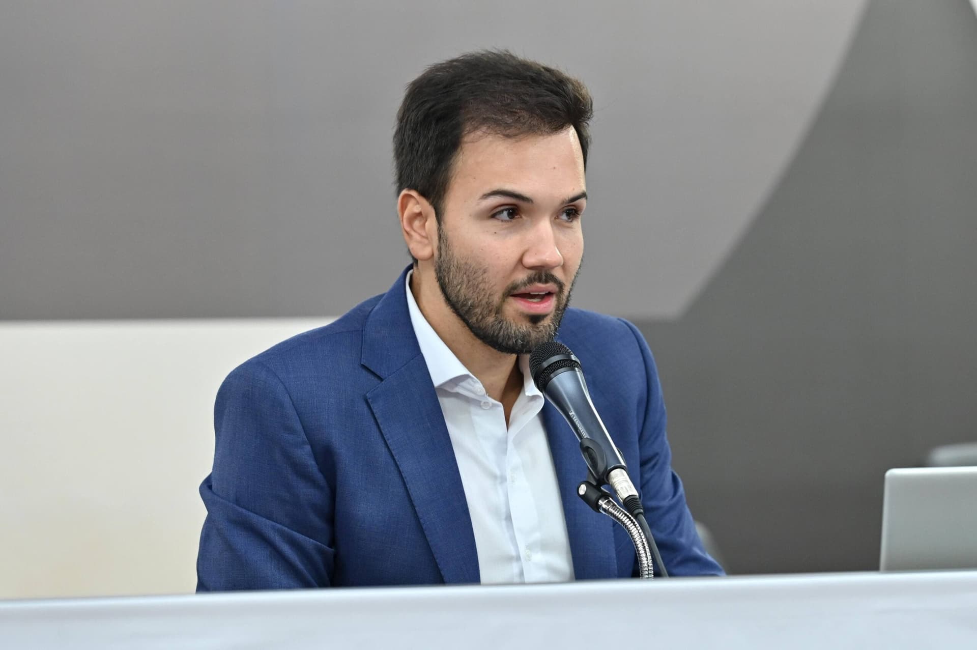 PT busca aliança com MDB e corteja Tadeuzinho para possível candidatura