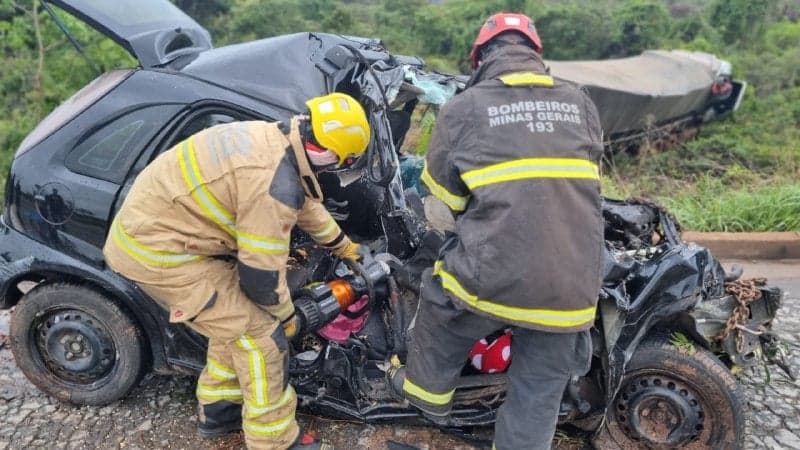 Acidente na BR-251 deixa três mortos no Norte de Minas