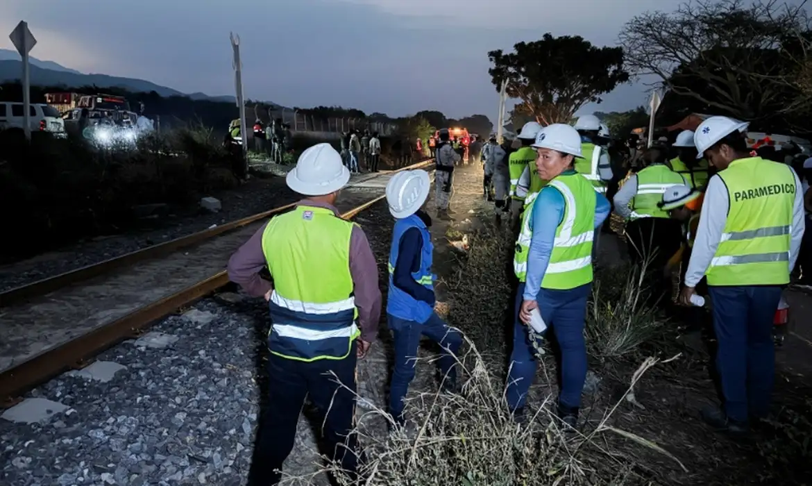 Descarrilamento de trem no México deixa 13 mortos e 98 feridos