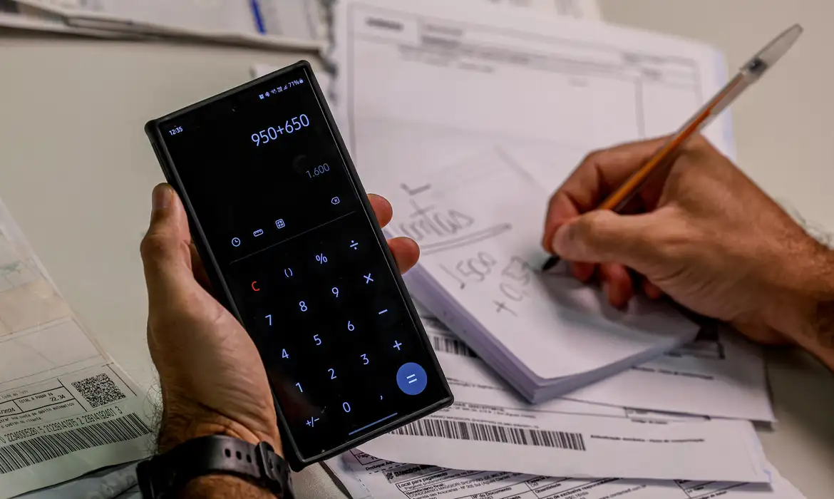 Inflação registra alta de 0,18% em novembro