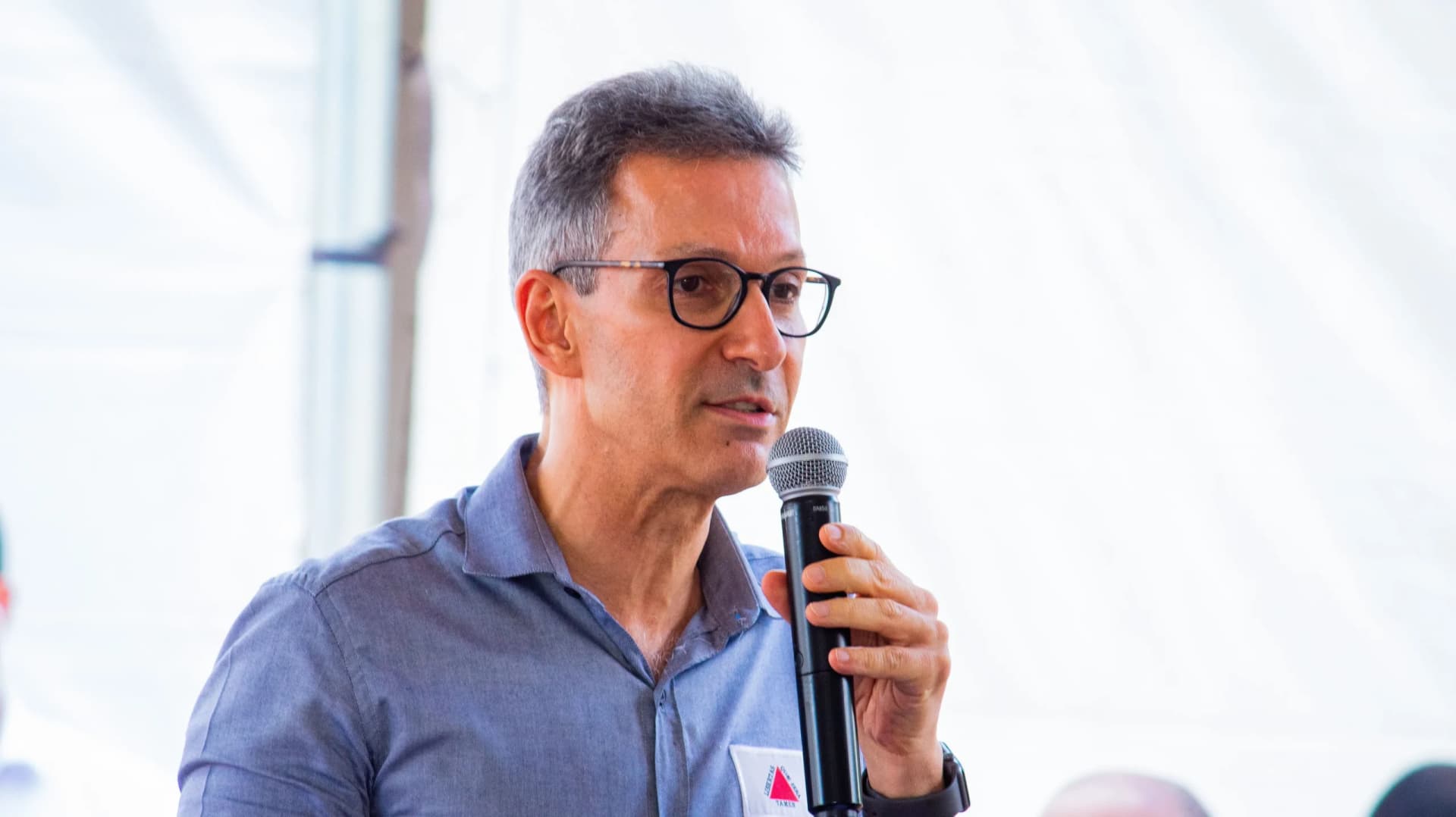 Romeu Zema reage a convocação em CPMI do INSS: “retaliação”