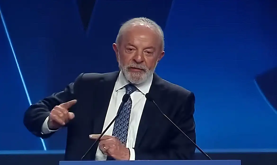 Lula celebra inflação de 4,26% nas redes sociais
