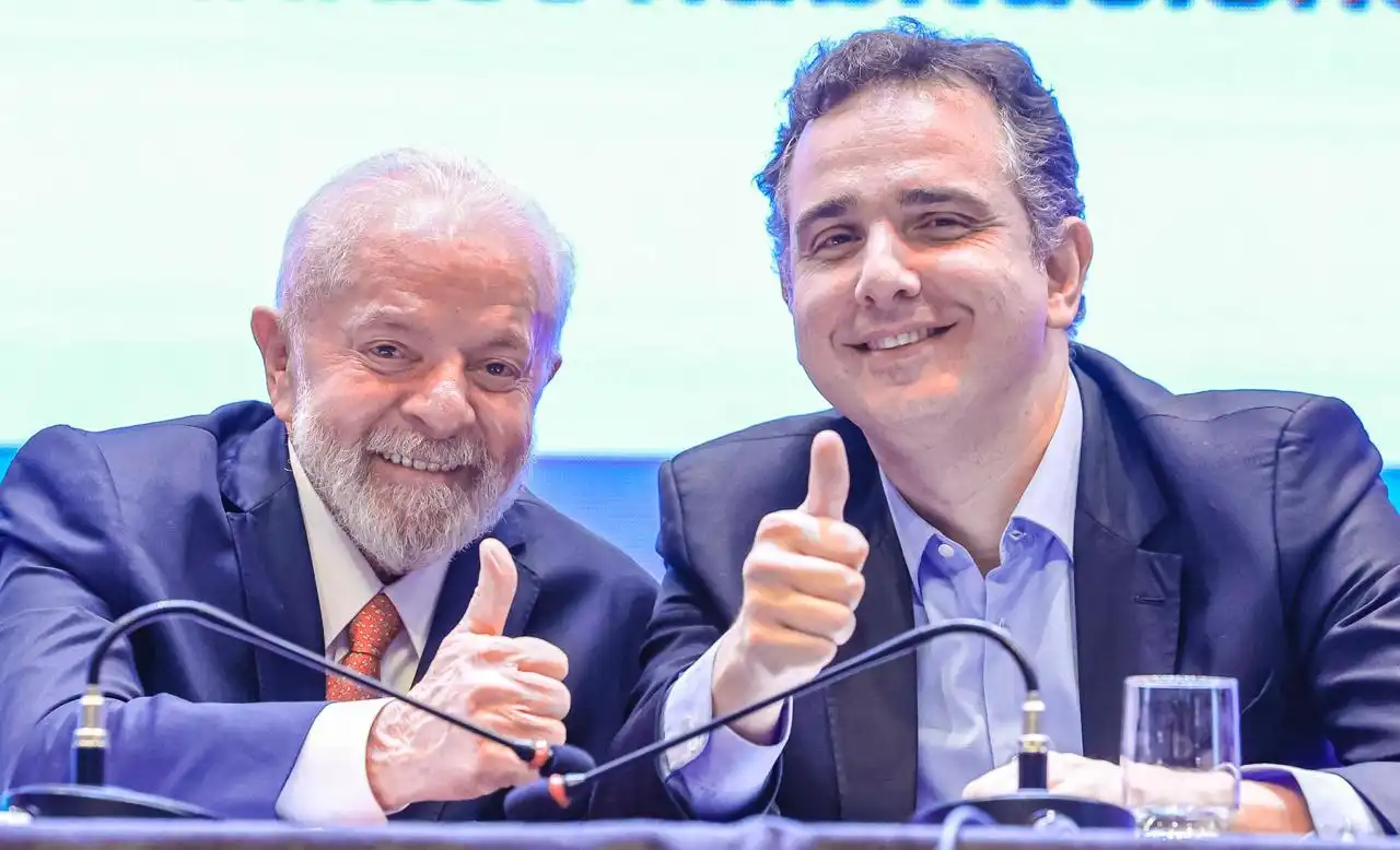 Lula terá encontro com Pacheco e senador pode se filiar ao União Brasil