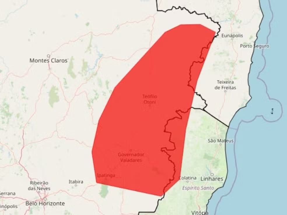 Teófilo Otoni e outras 134 cidades do Leste de Minas entram em alerta vermelho de chuva