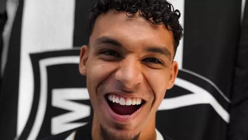 Victor Hugo está liberado para estrear pelo Atlético após renovação