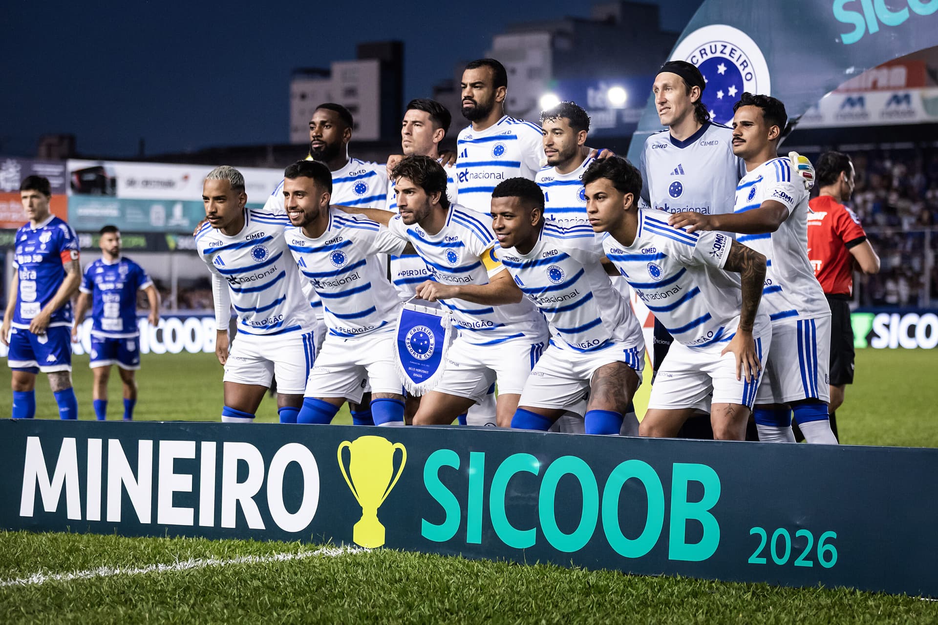 Cruzeiro decide semifinal do Mineiro em casa