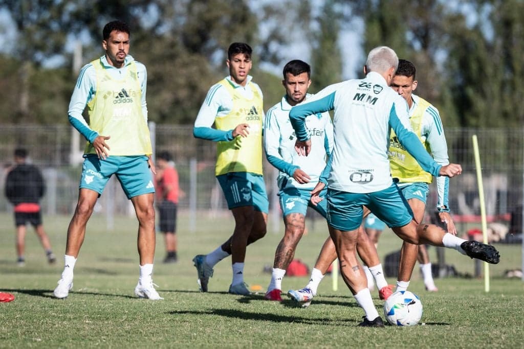 Cruzeiro se reapresenta e inicia preparação para enfrentar a URT pelo Mineiro