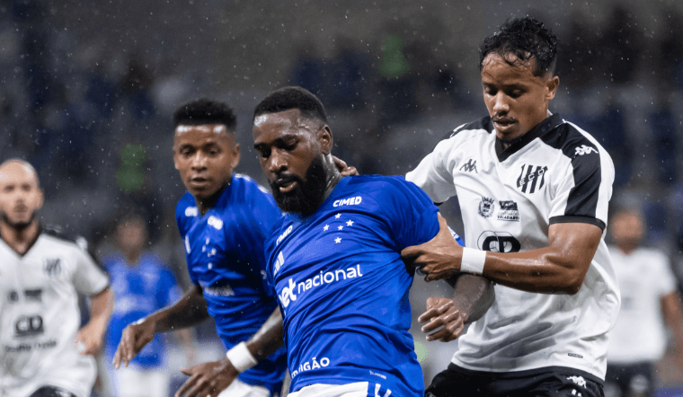 Gerson analisa pressão e posição no Cruzeiro