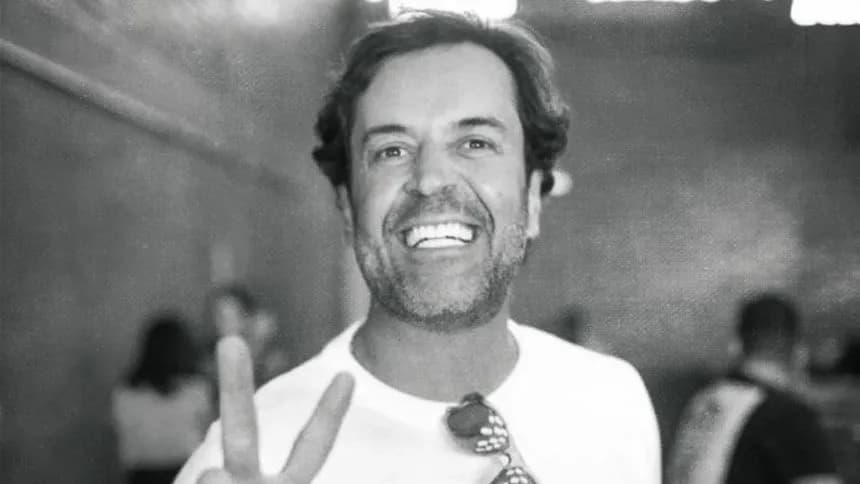 Prefeito Álvaro Damião lamenta morte de Henrique Maderite durante velório em BH