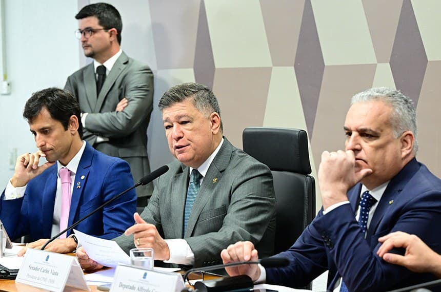 CPI do INSS ganha mais 60 dias de investigação após determinação de André Mendonça