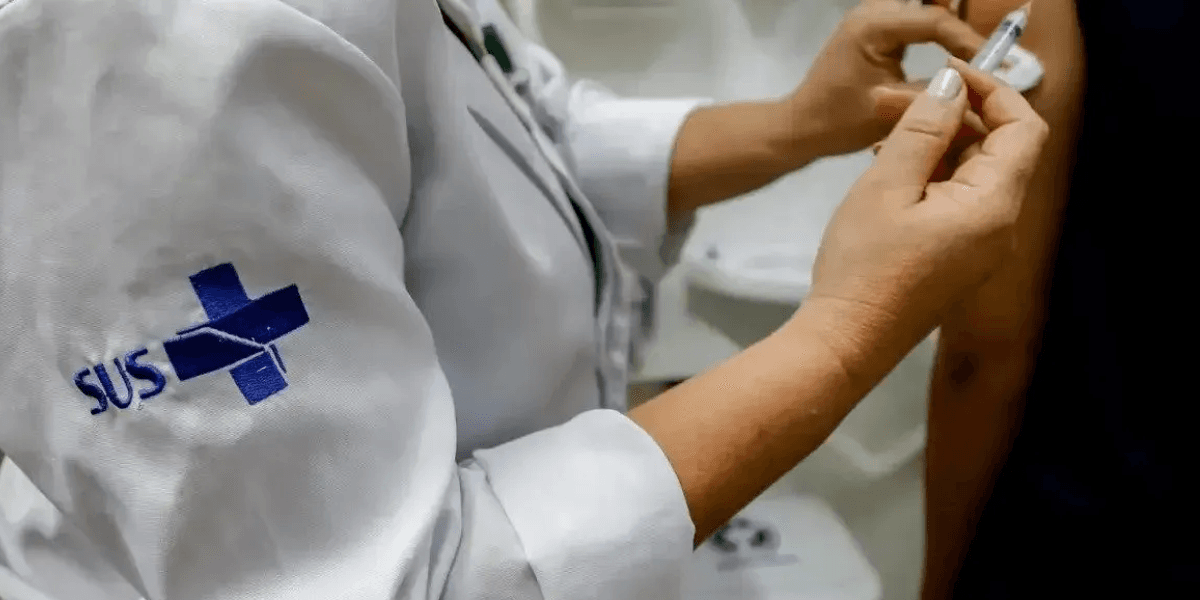 Aplicação de vacina no SUS - Créditos: CNN Brasil