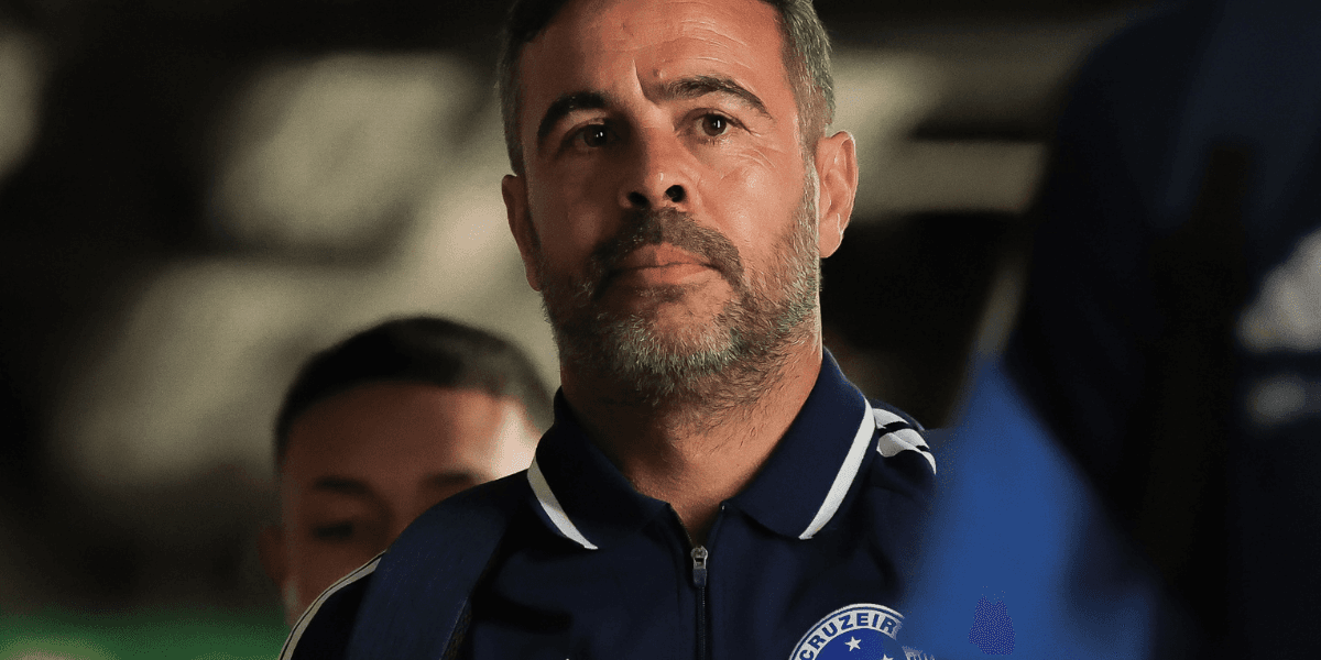 Artur Jorge atualiza situação de Lucas Romero