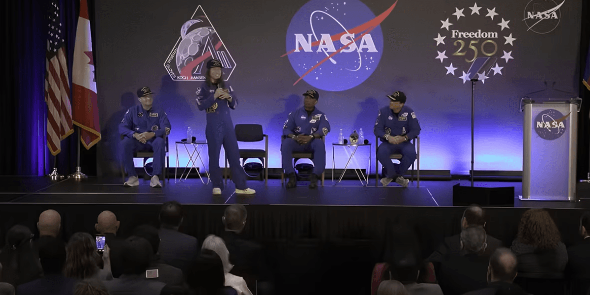 Astronauta e seus companheiros da missão Artemis II em coletiva de imprensa - Foto: Nasa/Reprodução