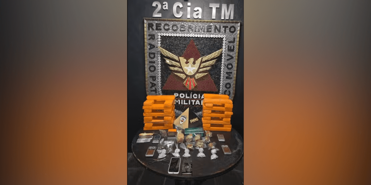 Polícia Militar prende três homens suspeitos de tráfico de drogas. — Foto: Polícia Militar