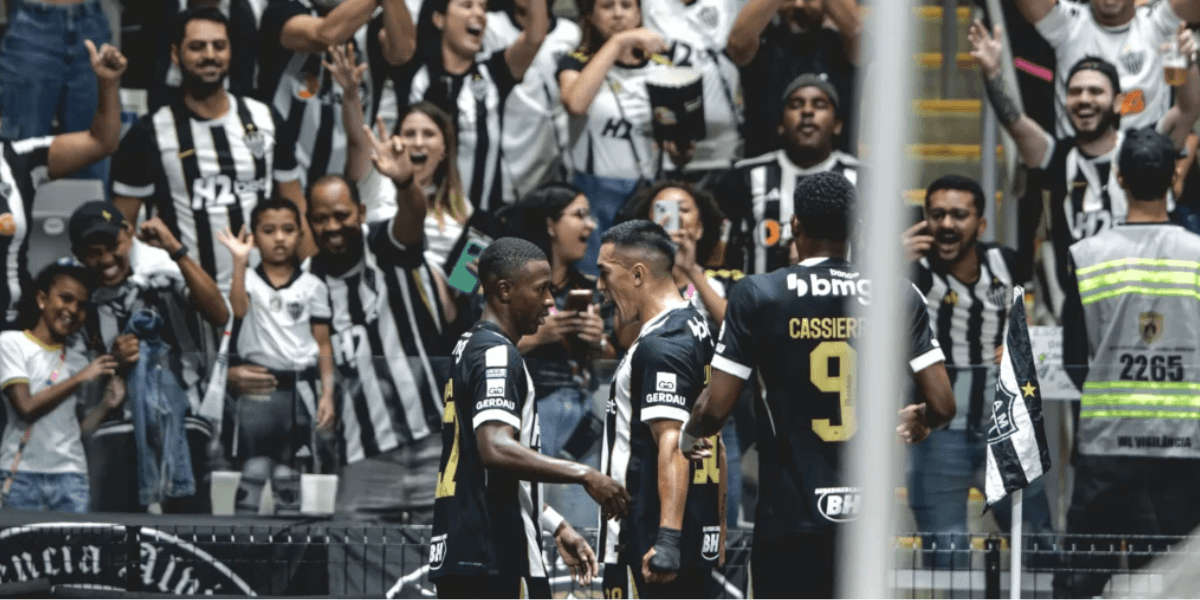 Atlético durante duelo na Arena MRV • Pedro Souza/Atlético