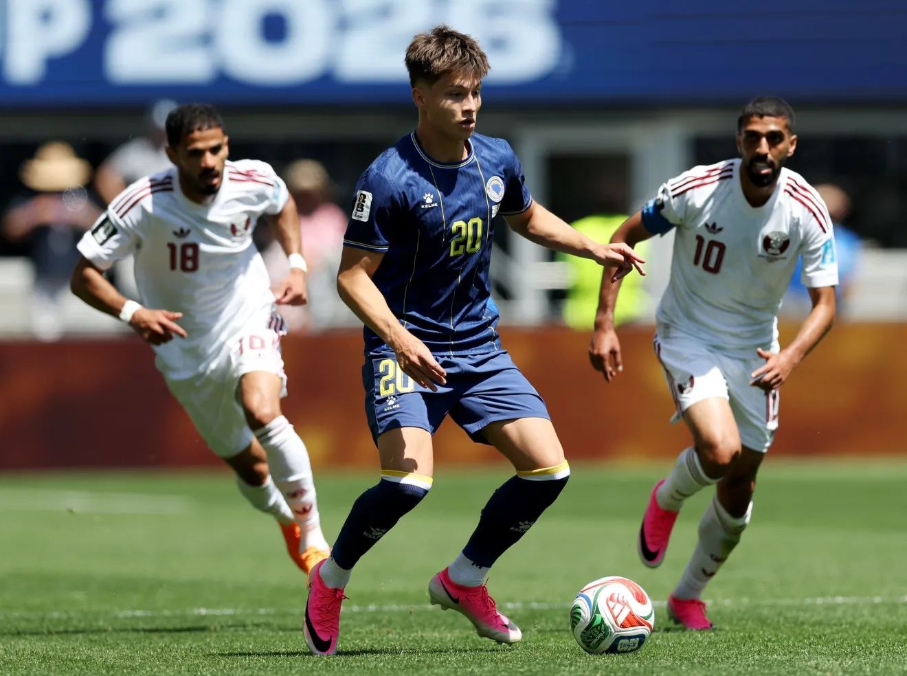 Bósnia e Herzegovina venceu o Catar por 3 a 1, no Lumen Field, em Seattle, pela segunda rodada do Grupo B • Reprodução/@NFSBiH