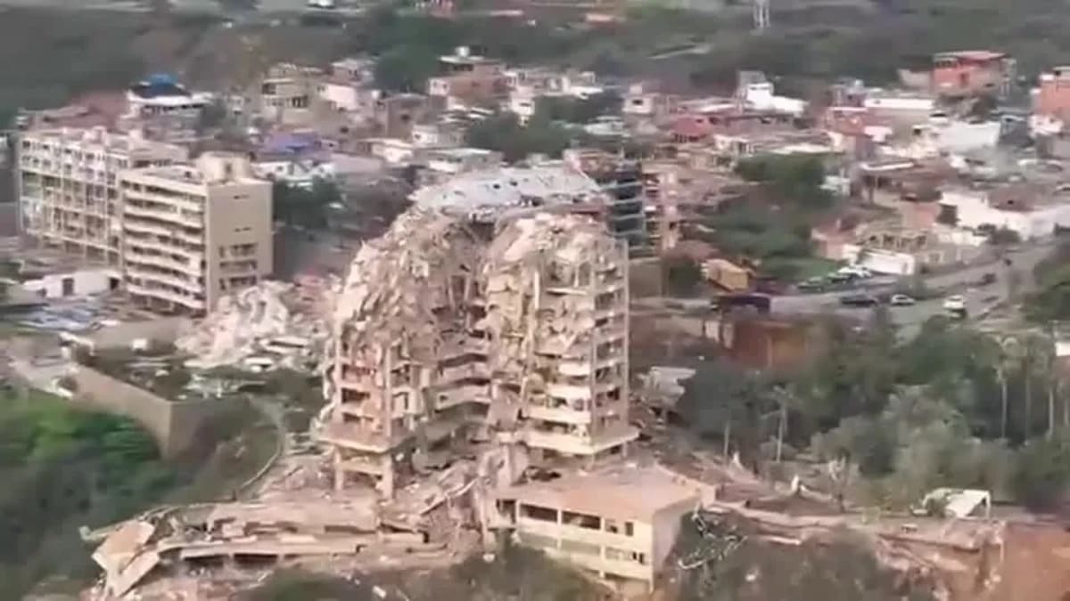 Imagens aéreas mostram destruição em La Guaira • World Central Kitchen