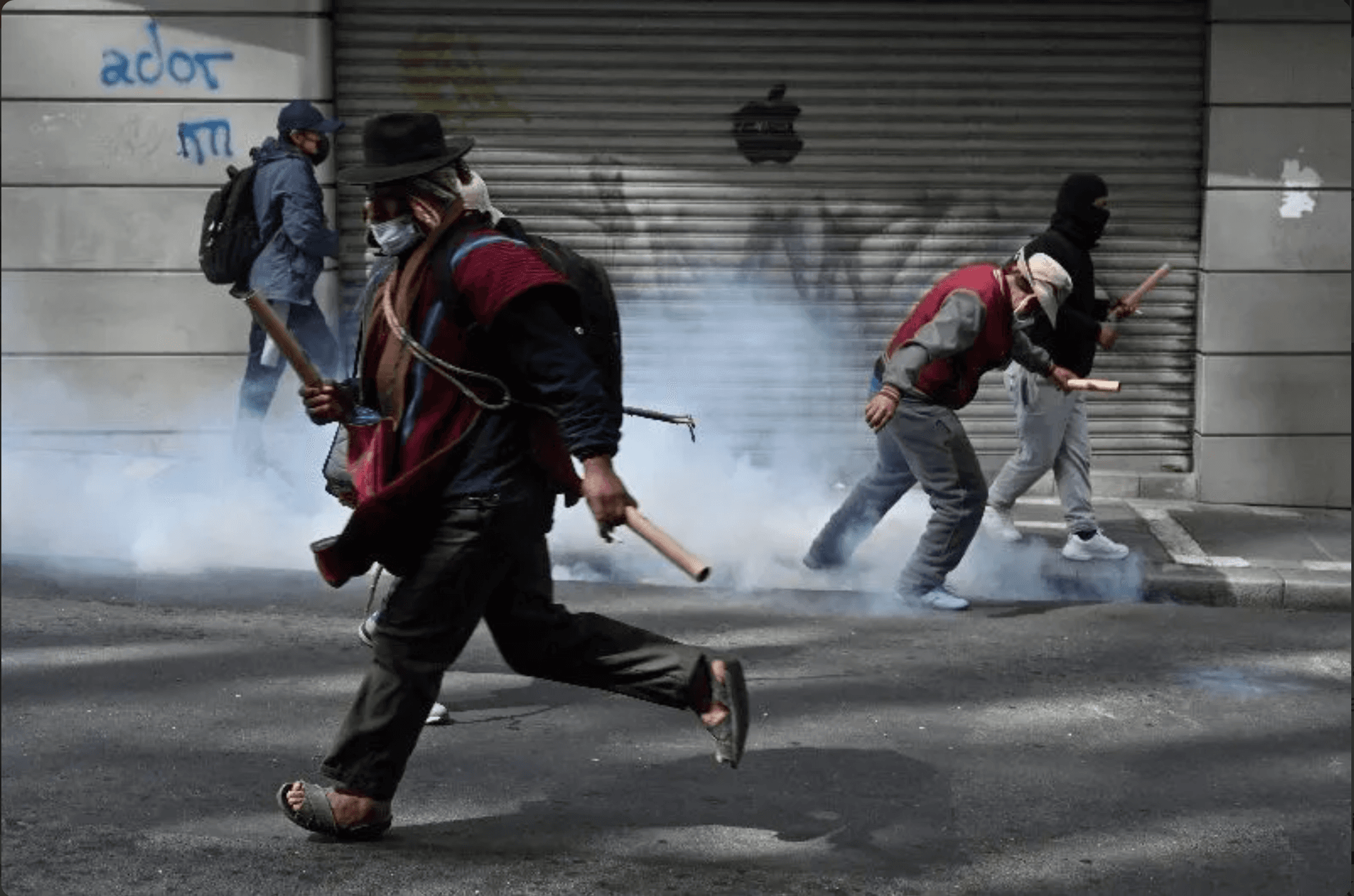 Confrontos durante protestos na Bolívia