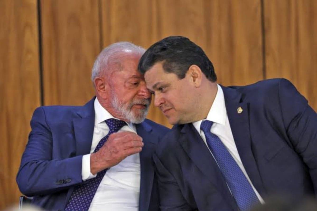 O presidente Luiz Inácio Lula da Silva (PT) e o presidente do Senado Federal, Davi Alcolumbre (União Brasil-AP) - Crédito: José Cruz/Agência Brasil