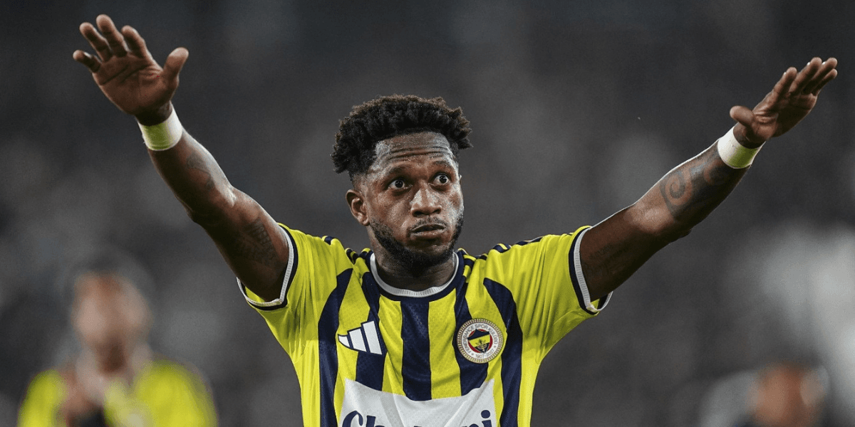 Volante Fred foi ovacionado pela torcida do Fenerbahçe, da Turquia - Foto: Photo by Agit Erdi Ulukaya / Anadolu