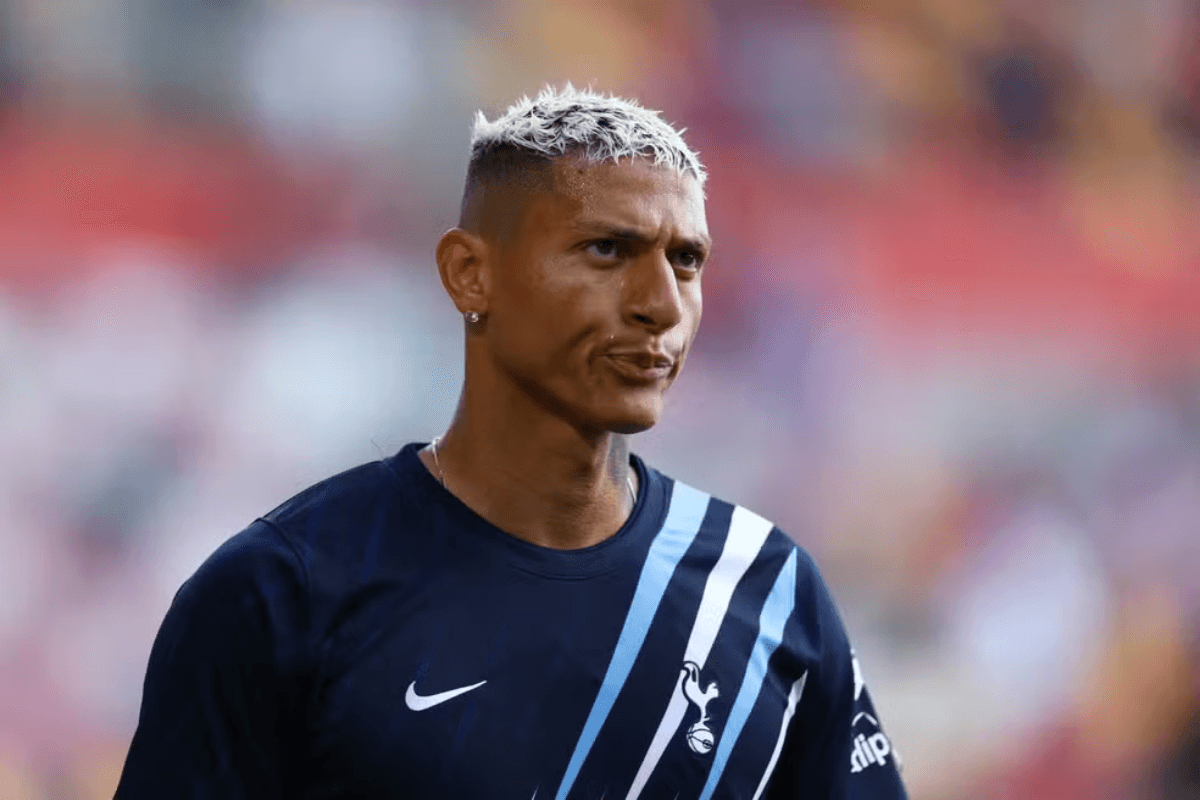 Atacante Richarlison é monitorado por Atlético e Vasco