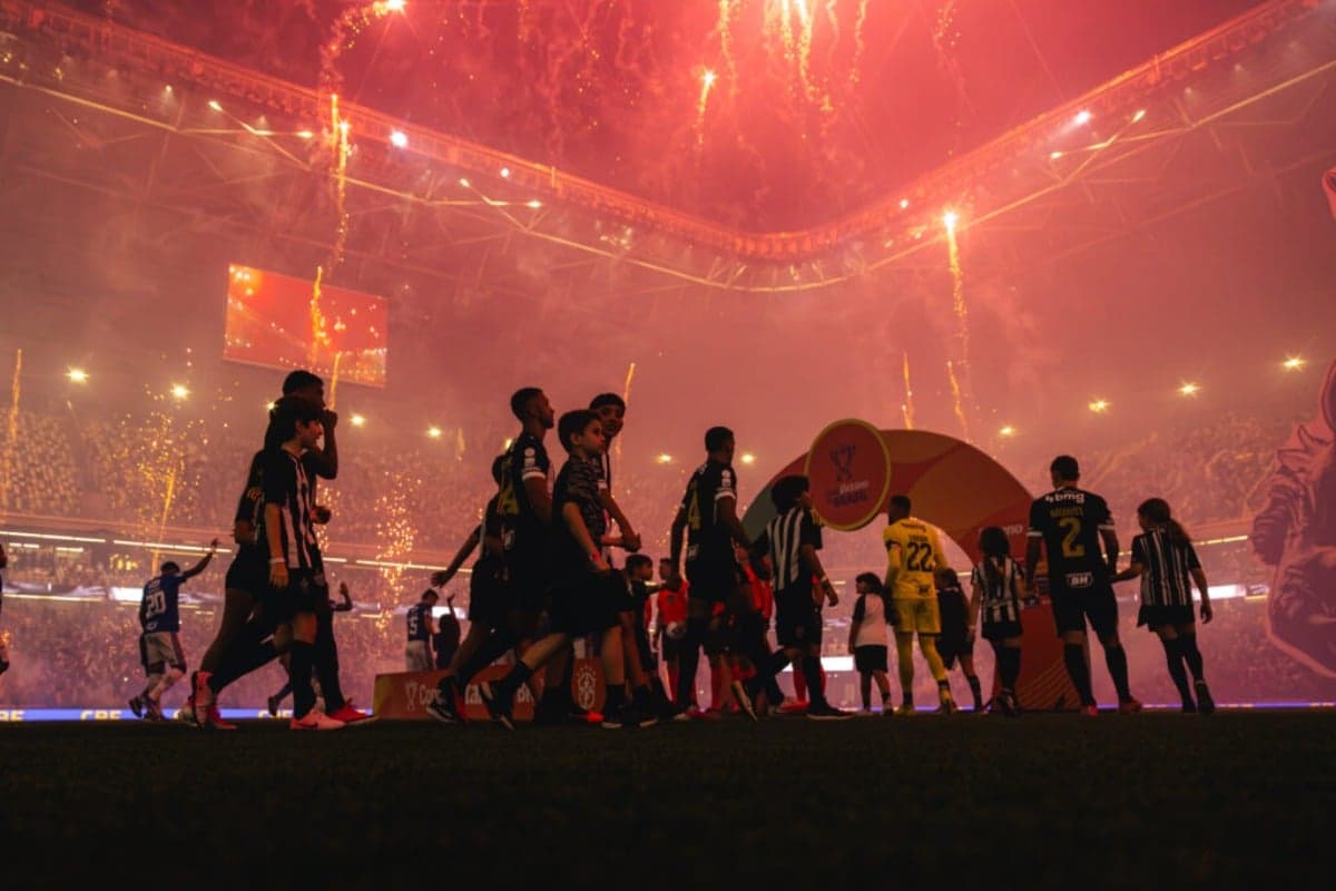 Entrada do time do Clube Atlético Mineiro em campo na Arena MRV - Foto: atletico.com.br