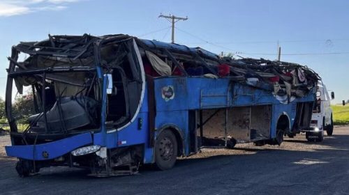 Acidente-de-ônibus-com-trabalhadores-rurais-deixa-mortos-e-feridos-em-SP
