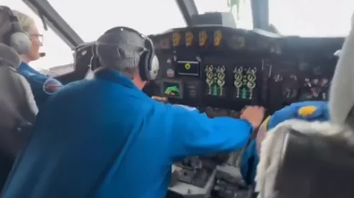 Avião sacode e quase cai ao atravessar furacão Melissa