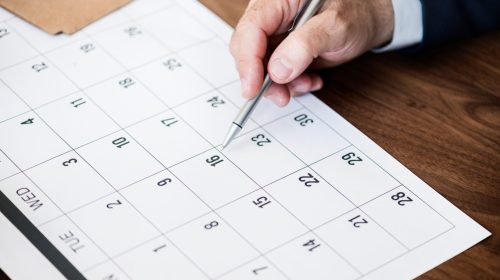 Calendário de feriados pontos facultativos