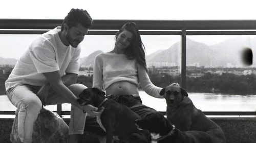 Camila Queiroz anuncia primeira gravidez com Kleber Toledo