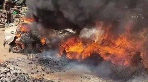 Caminhão é destruído por incêndio durante queima de pallets em Contagem