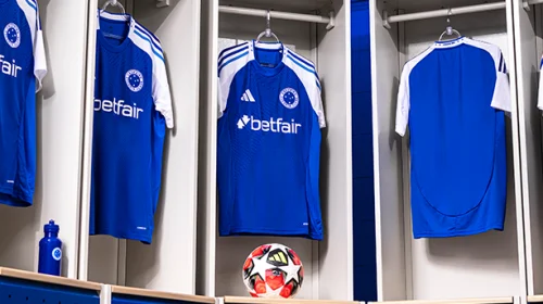 Cruzeiro lança nova camisa para temporada 2025
