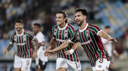 Fluminense goleou o São Paulo