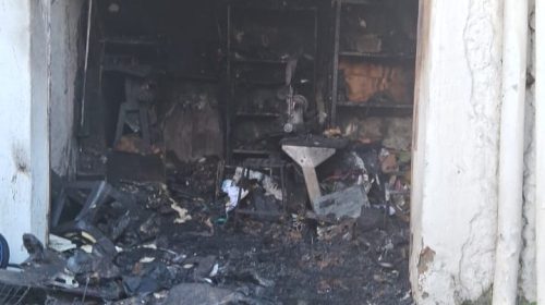 Incêndio atinge loja de calçados no Buritis na madrugada