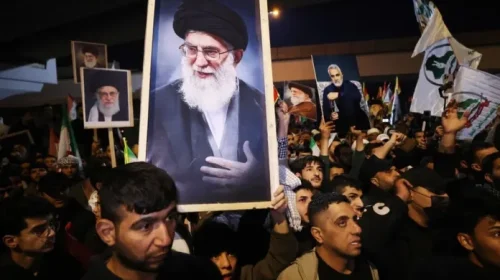 Irã anuncia novo conselho após morte de Ali Khamenei
