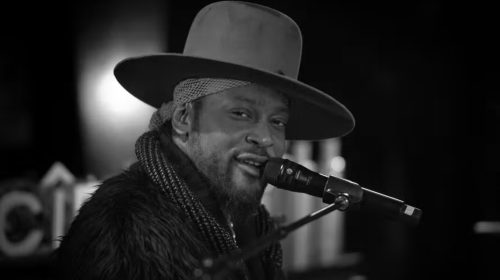 LUTO! Cantor D'Angelo morre aos 51 anos e causa é revelada pela família