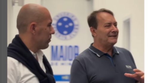 Leonardo Jardim visita CT do Cruzeiro pela primeira vez