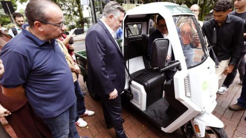 PBH-lança-programa-de-benefícios-para-carroceiros-e-apresenta-triciclo-elétrico-para-substituir-carr