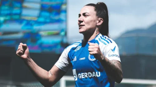 Paloma Maciel renova contrato com Cruzeiro