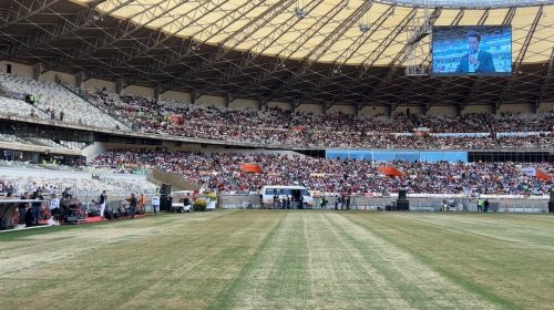 Torcida de Deus 2025 reúne milhares de fiéis no Mineirão, em BH