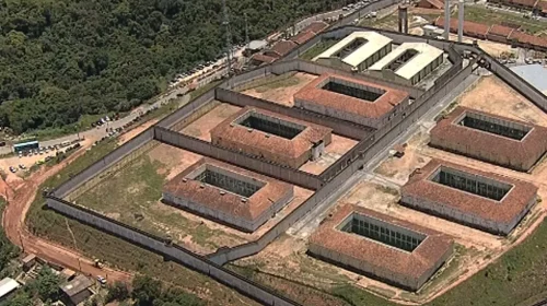 Vista aérea da Penitenciária Nelson Hungria, em Contagem