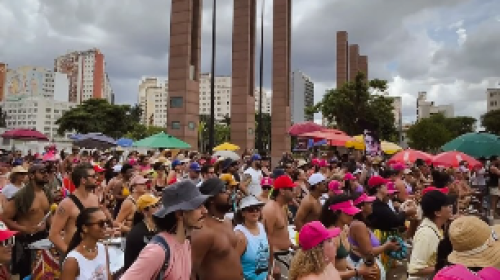 ensaio de carnaval do bloco juventude bronzeada em bh