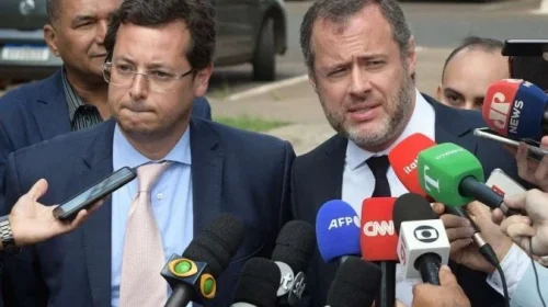 ex-assessor de Jair Bolsonaro, Fábio Wajngarten e o advogado do ex-presidente Paulo Bueno