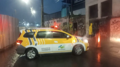 Defesa Civil alerta sobre bloqueios em BH após temporal