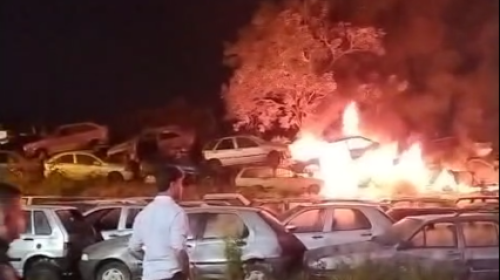 incêndio no pátio de apreensão de veículos da Prefeitura de Santa Luzia