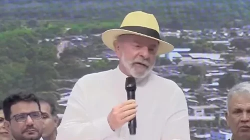 lula-em discurso no acre
