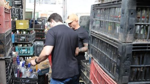 metanol Polícia Civil de São Paulo prendeu na manhã desta terça-feira (14) seis pessoas por participarem de uma rede criminosa que adulterava e falsificava bebidas alcoólicas em várias cidades do estado