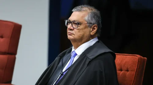 ministro flavio dino