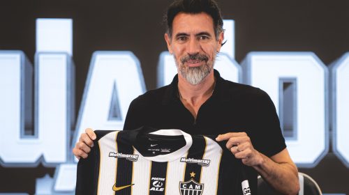 novo técnico do Atlético, Eduardo Domínguez, foi apresentado na cidade do galo